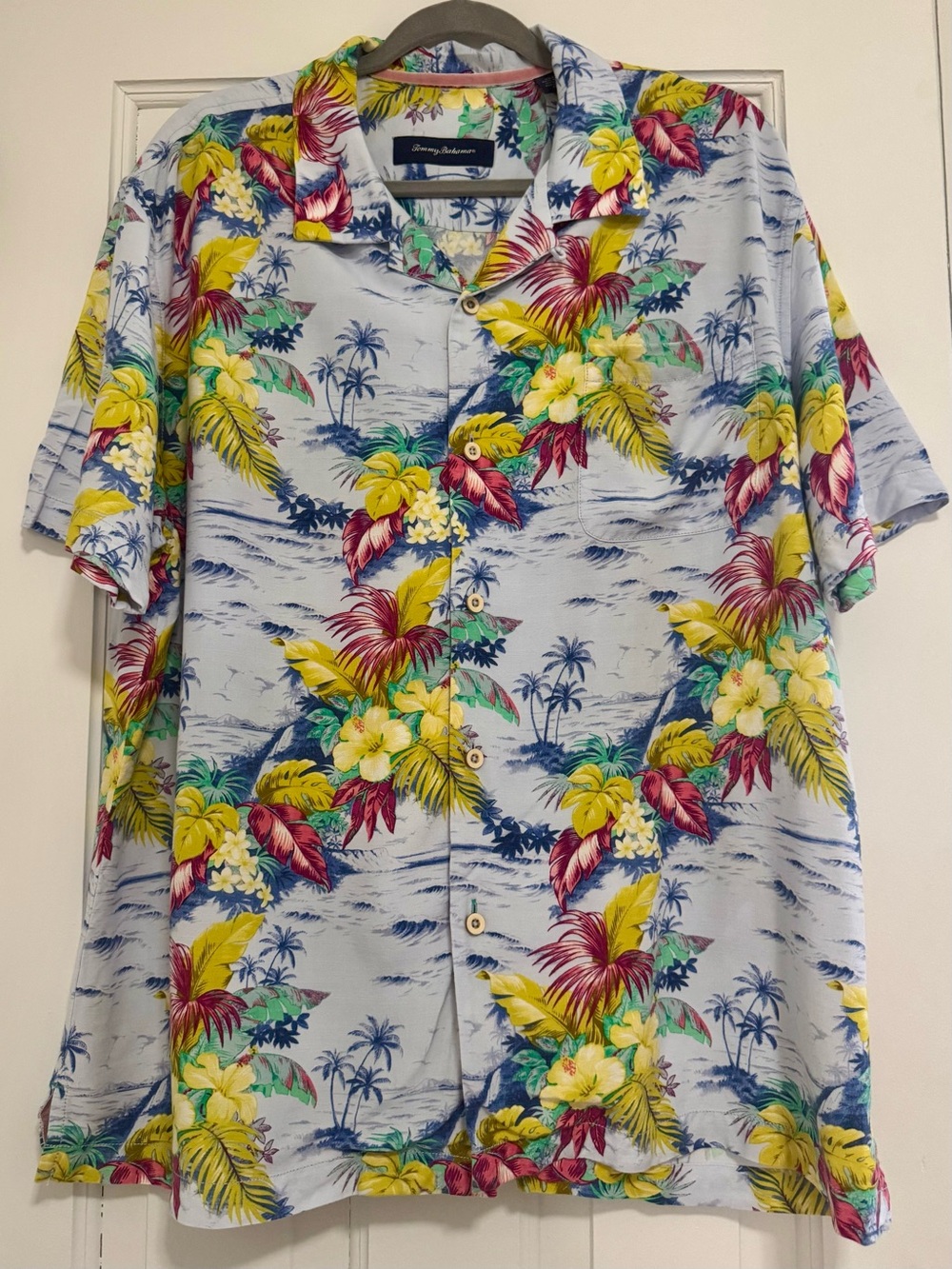Tommy Bahama Hawaiian Camp Shirt Mens XL Blue Tropical Beach Floral Rayon - Picture 2 of 10